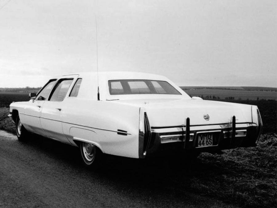  Cadillac Fleetwood Seventy-Five 1972 года  (фото 2 из 3)